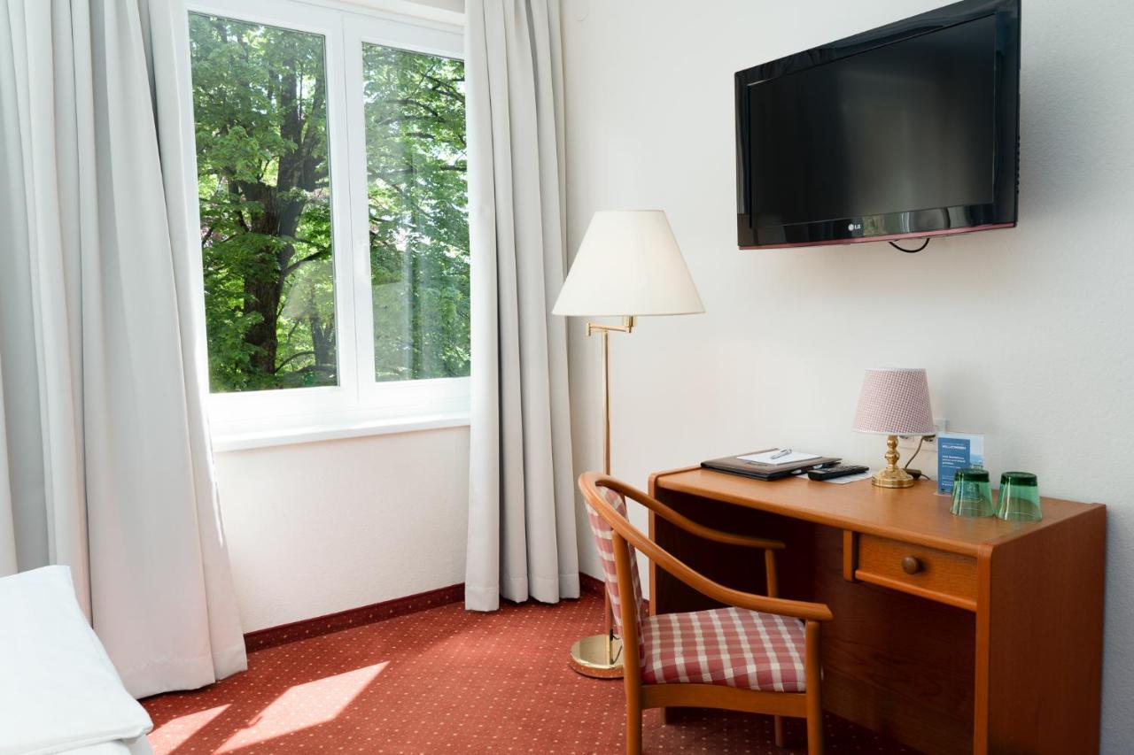 Inselhotel Faakersee Фаак ам Зее Екстериор снимка